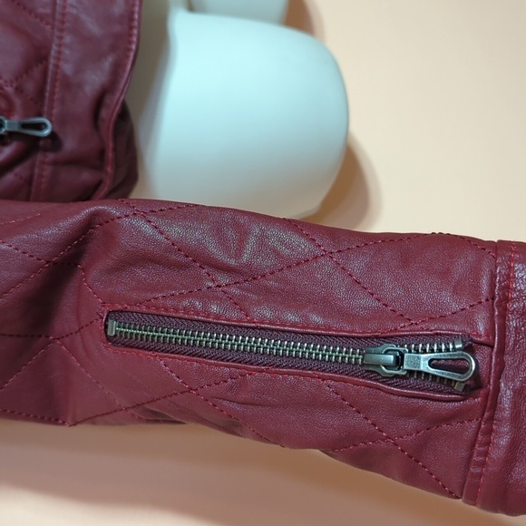 Iparelde Quilted Asymmetrical Maroon Quilted Moto Leather Jacket XS/S (label XL) - Picture 4 of 13